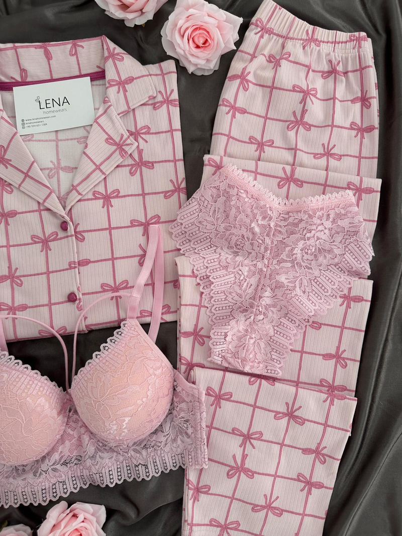 Fiyonk Desenli Düğmeli Dörtlü Pijama Seti