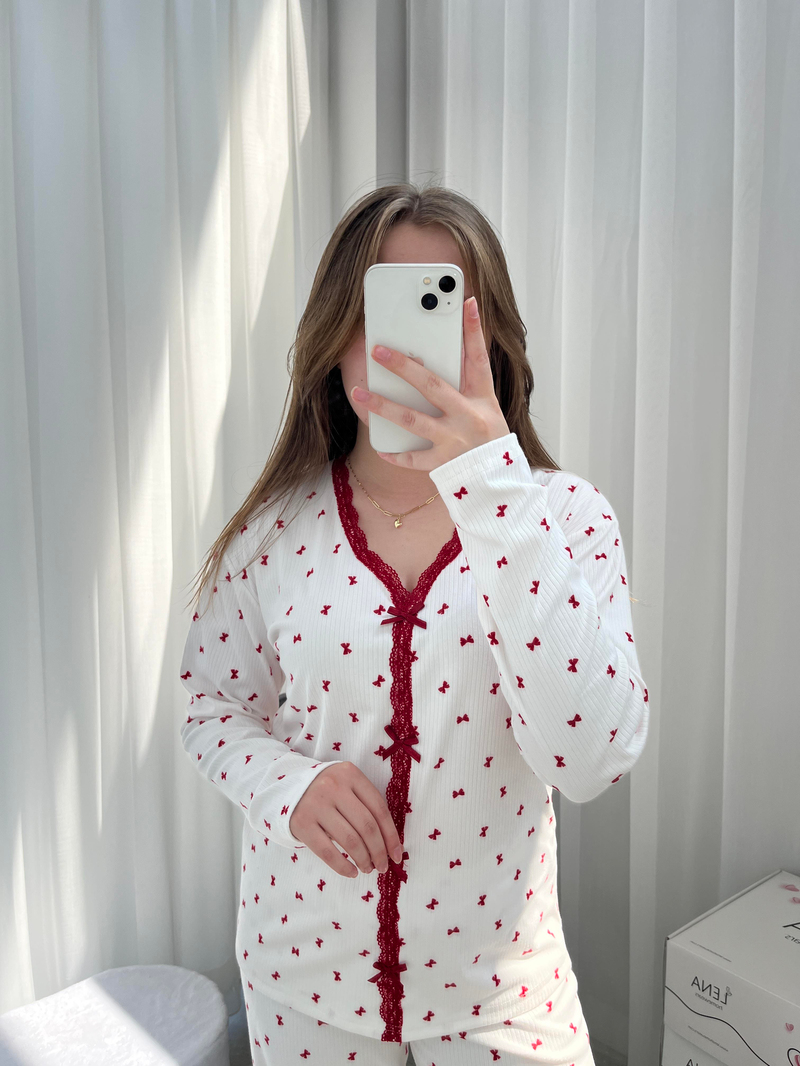Fiyonk Desenli Ekru Berlin Pijama Takımı