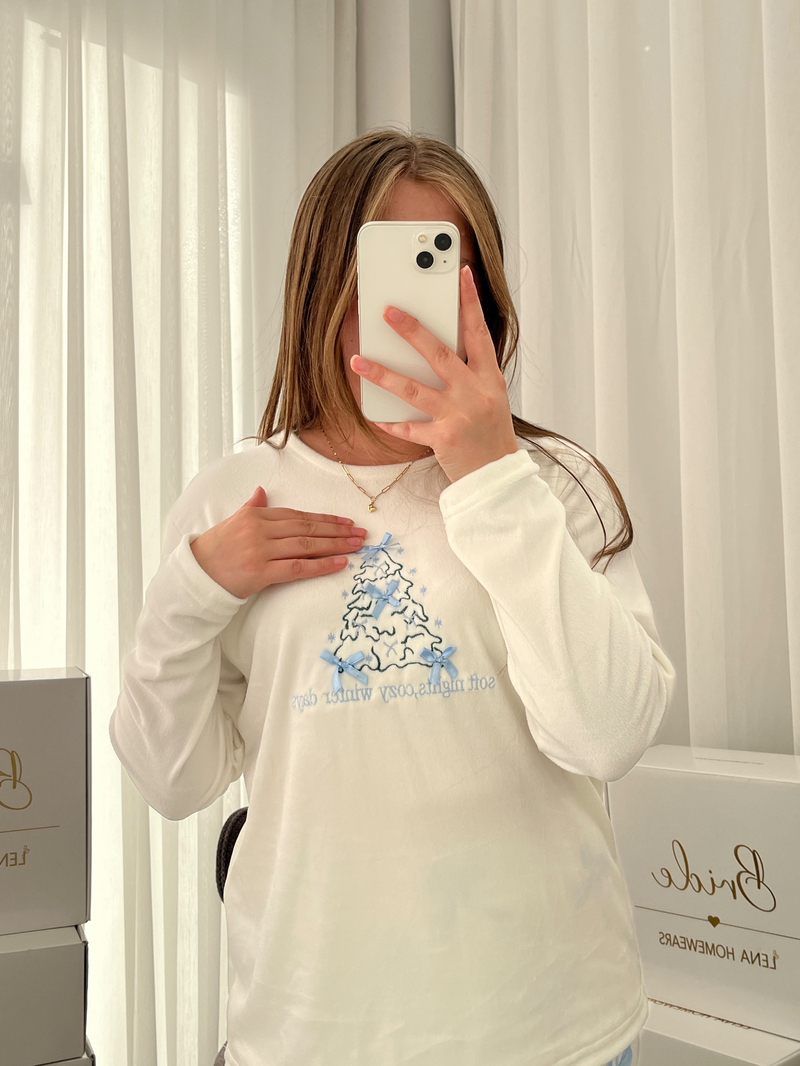Kadın Ekru Kurdele İşlemeli Fransız Kadife Uzun Kollu Pijama Takımı