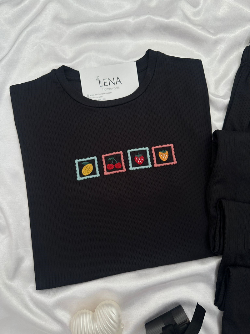 Kadın Siyah Nakışlı Kısa Kollu Oslo Pijama Takımı