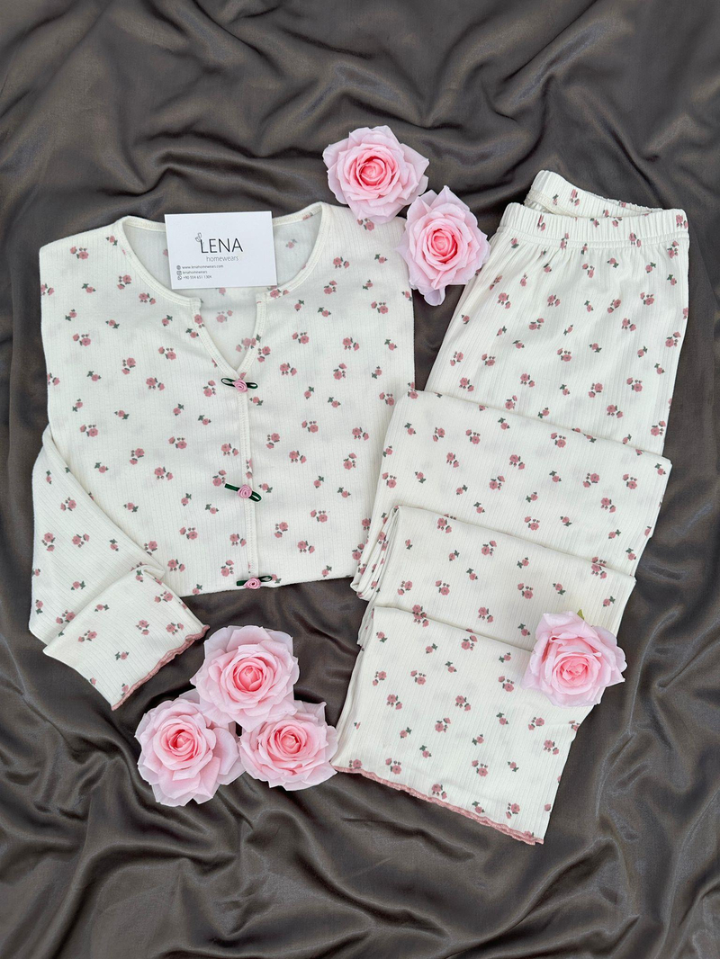 Pembe Çiçek Desenli Ekru Berlin Pijama Takımı
