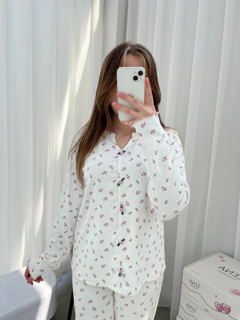 Pembe Çiçek Desenli Ekru Berlin Pijama Takımı