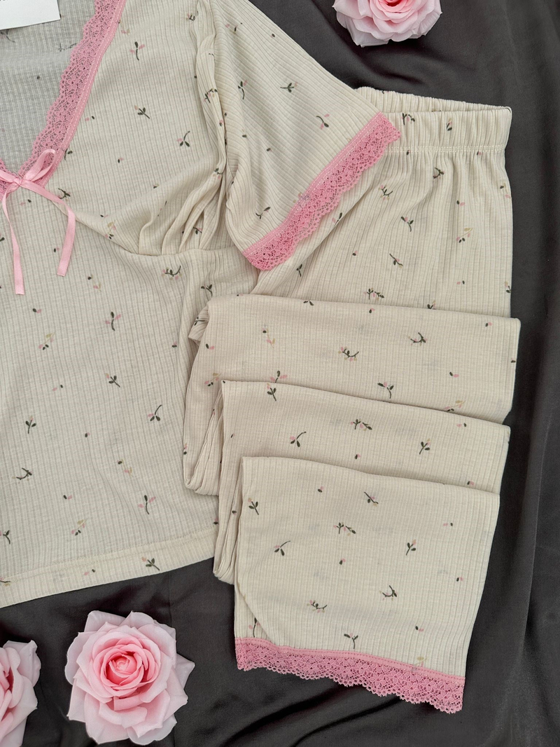 Pembe Çiçek Kısa Kollu Raporlu Pijama Takımı