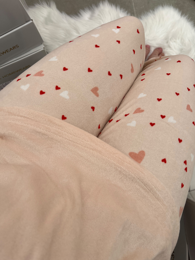 Pudra Kalp İşlemeli Fransız Kadife Pijama Takımı
