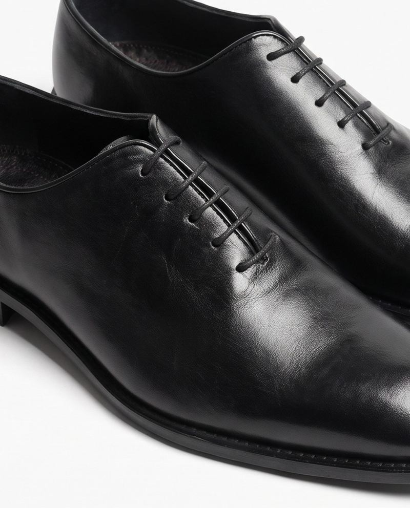 Classic Shoes Black  Santo