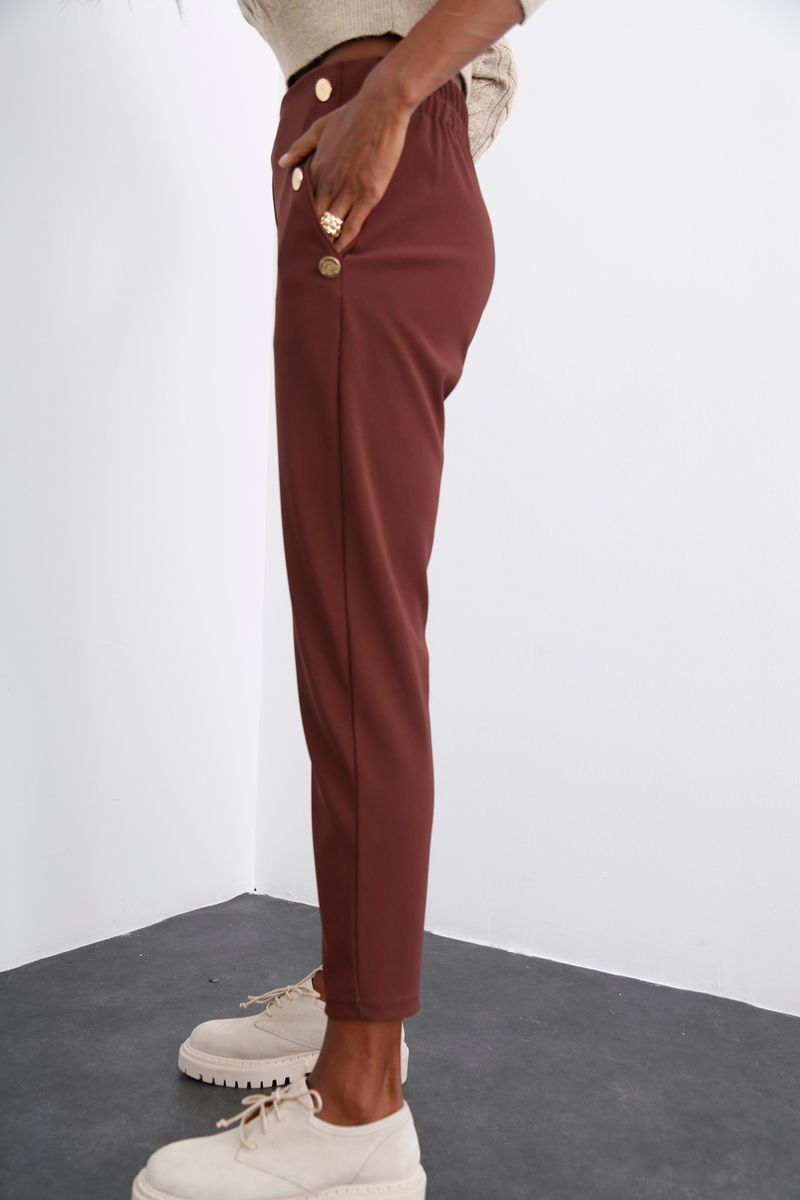 Acı Kahve Gold Düğme Detaylı Pantolon 40045