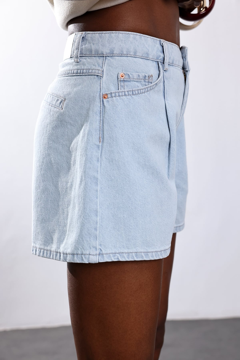 Açık Mavi Pileli Denim Şort 26834