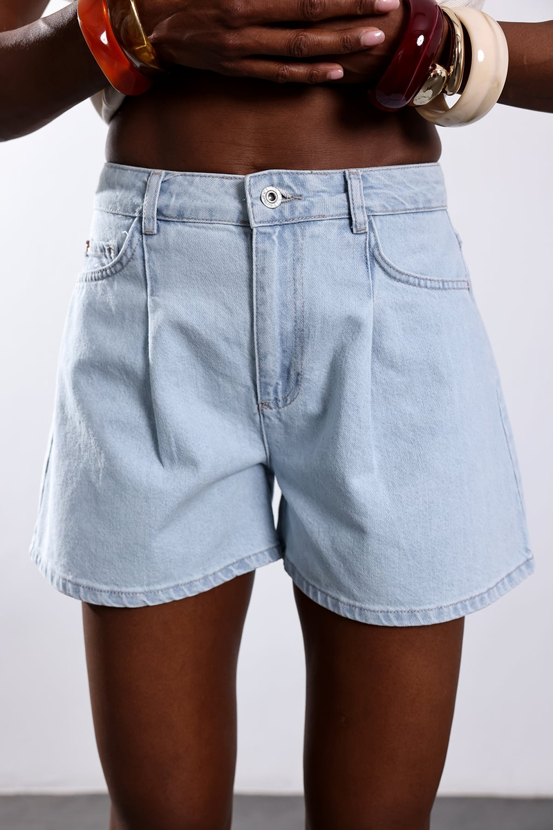 Açık Mavi Pileli Denim Şort 26834