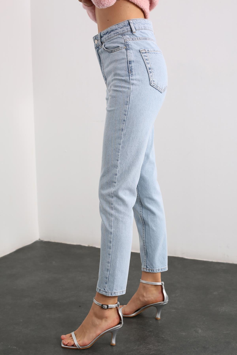 Açık Mavi Ultra Yüksek Bel Taşlı Mom Jean 1084