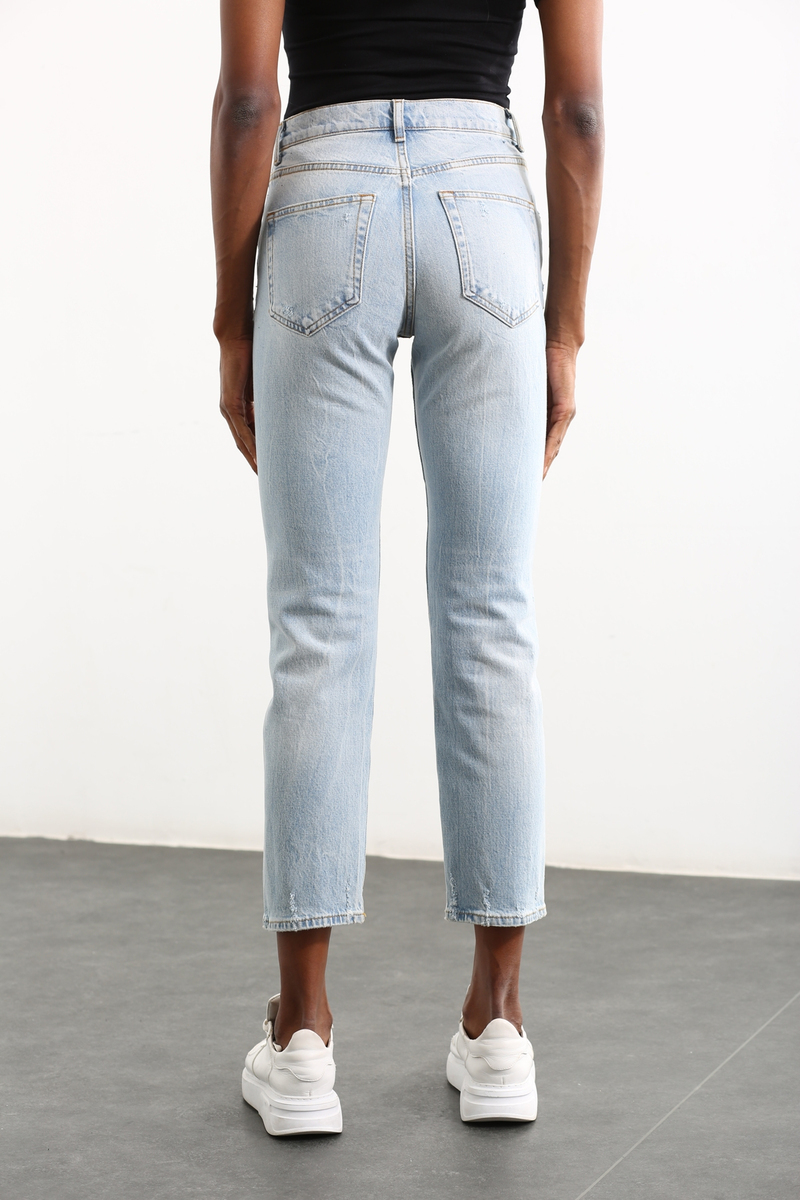 Açık Mavi Yüksek Bel Dizi Yırtık Boyfriend Jean 