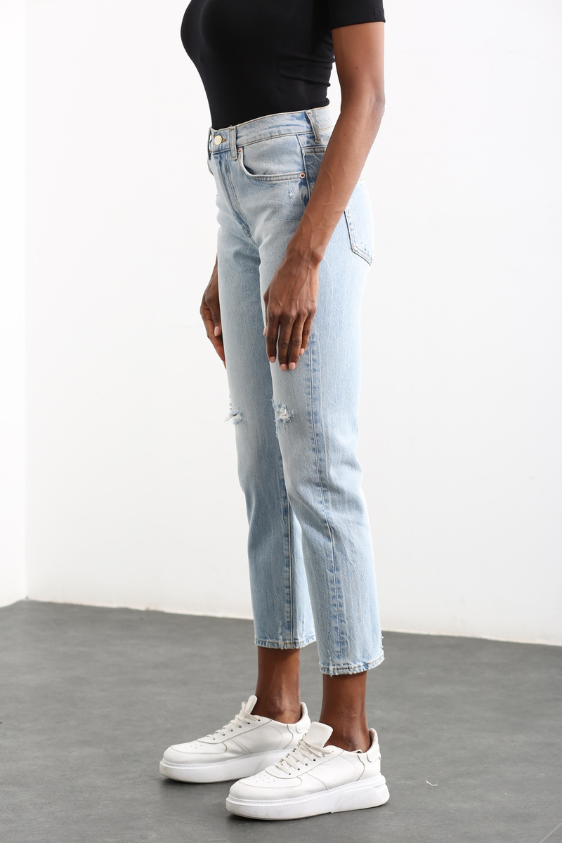 Açık Mavi Yüksek Bel Dizi Yırtık Boyfriend Jean 