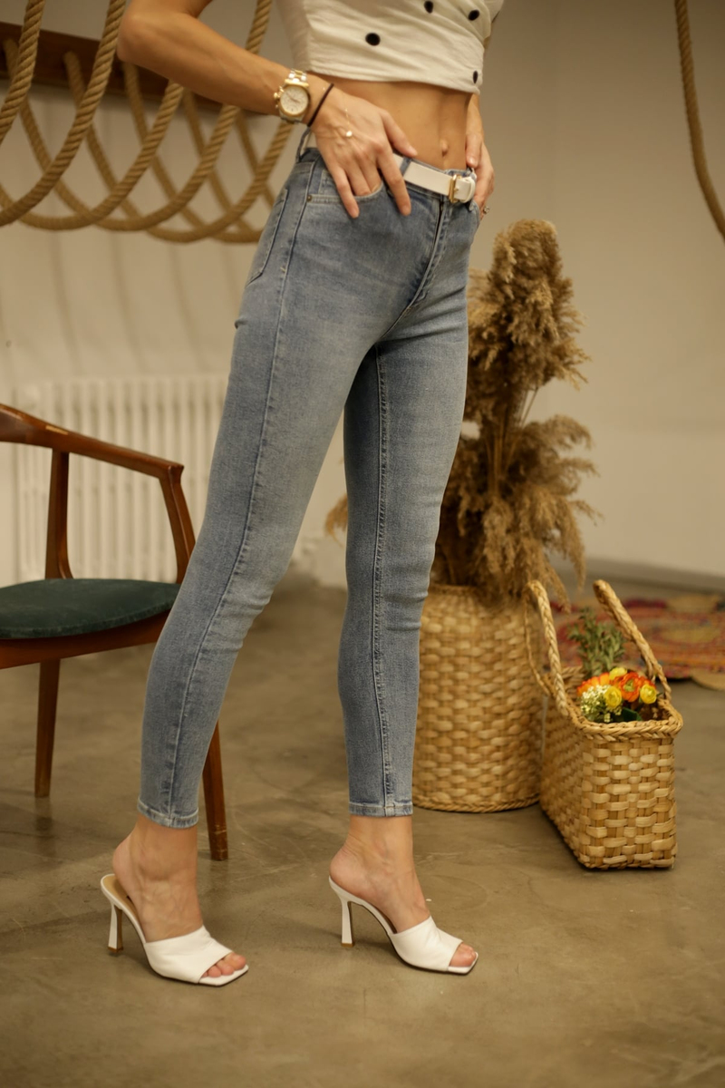 Açık Mavi Yüksek Bel Toparlayan Jean 25010