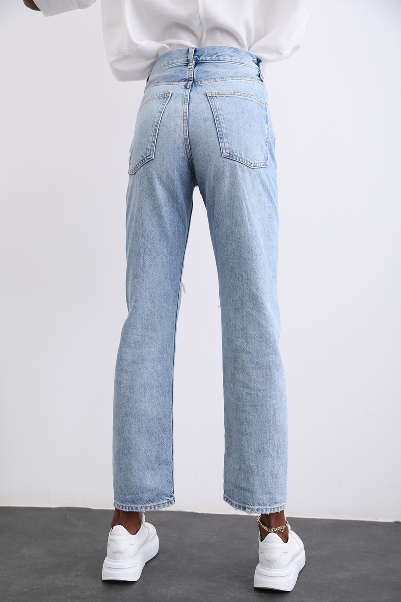 Açık Mavi Yüksek Bel Yırtıklı Boyfriend Jean 