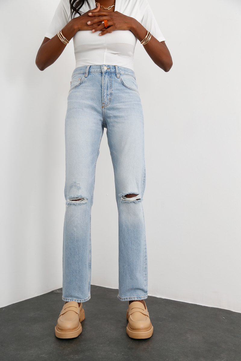 Açık Mavi Yüksek Bel Yırtıklı Straight Fit Jean 