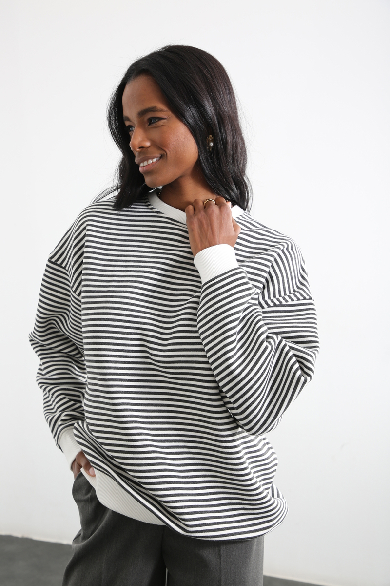 Antrasit Bisiklet Yaka Çizgili Sweatshirt 
