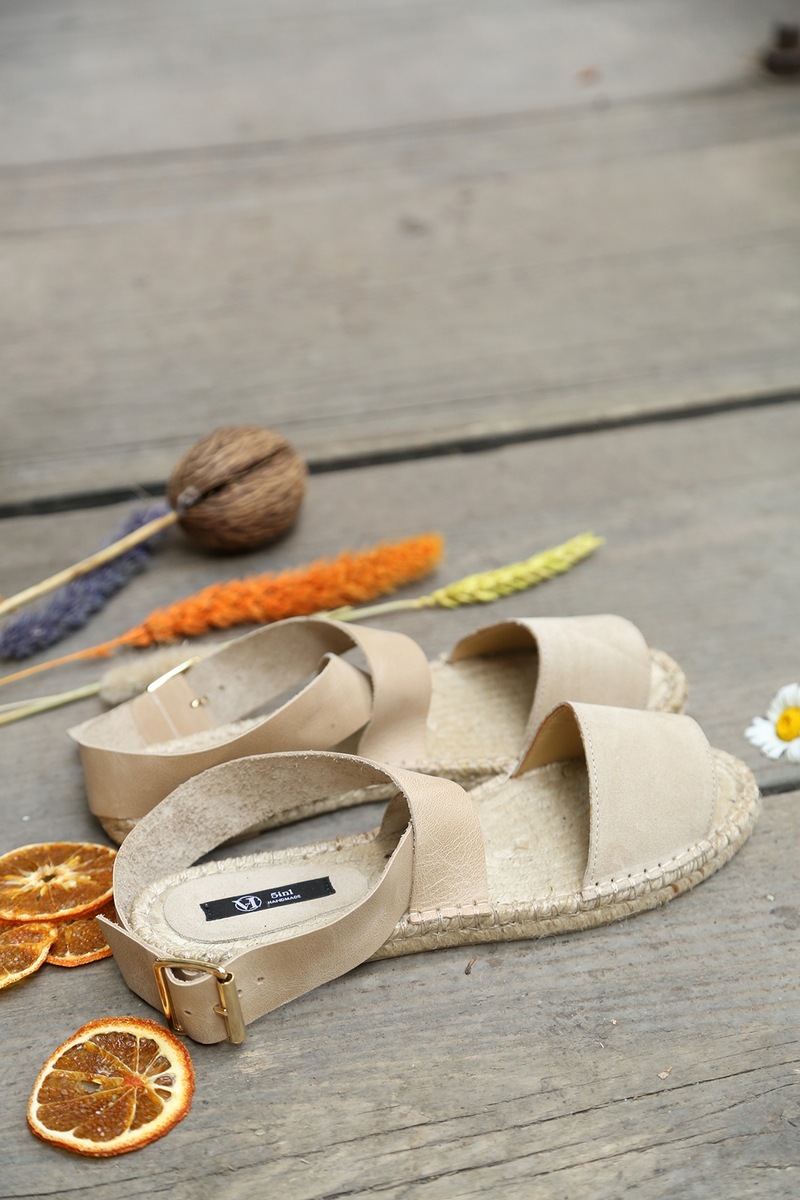 Bej Bilekten Tokalı Espadril Sandalet