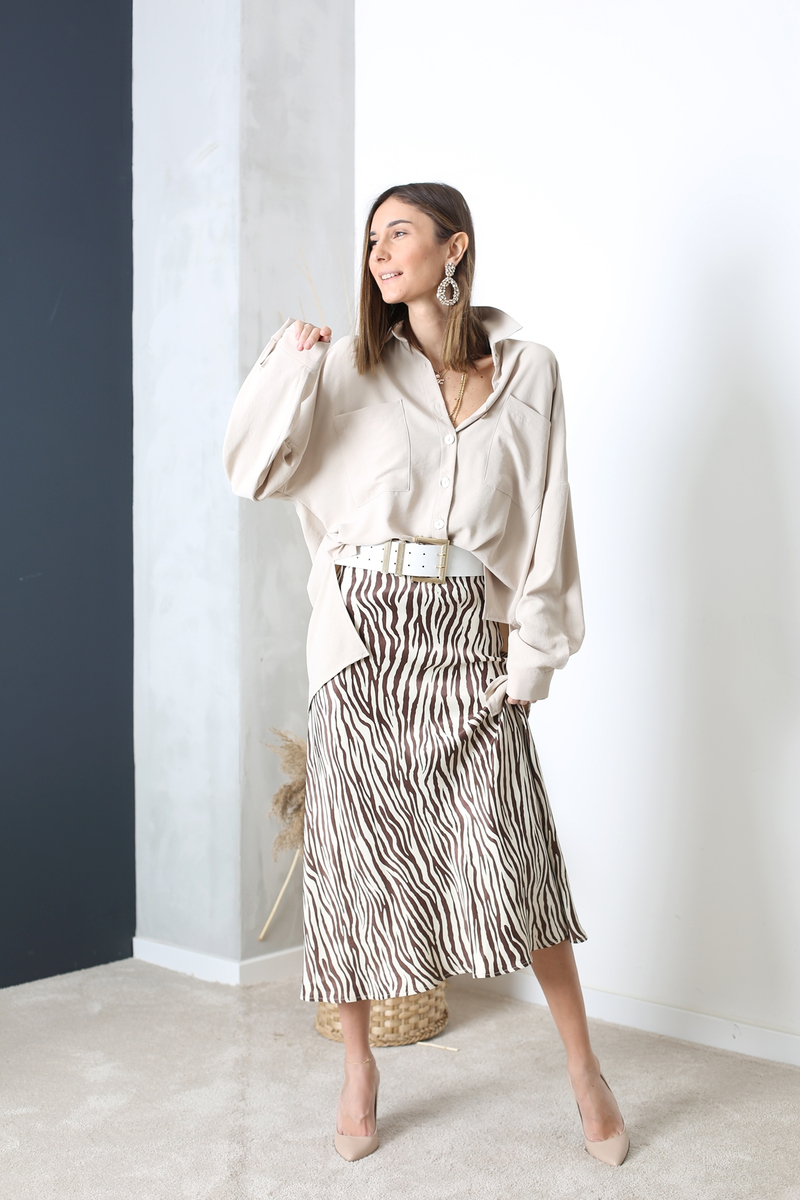 Bej Oversize Yandan Yırtmaçlı Gömlek 4465