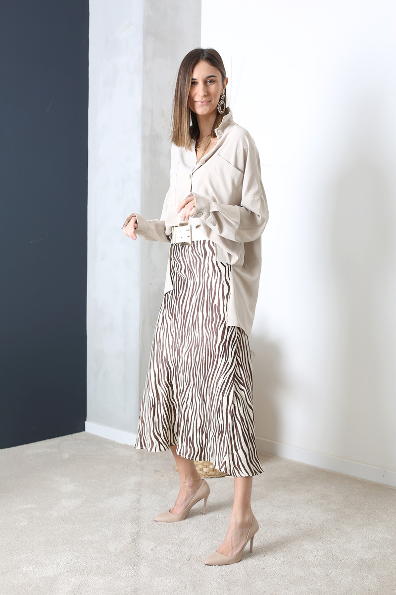 Bej Oversize Yandan Yırtmaçlı Gömlek 4465