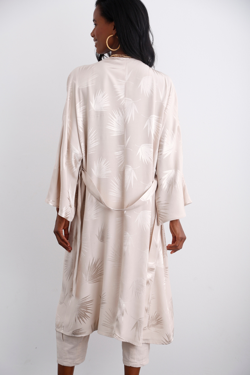 Bej Yaprak Desenli Kimono 