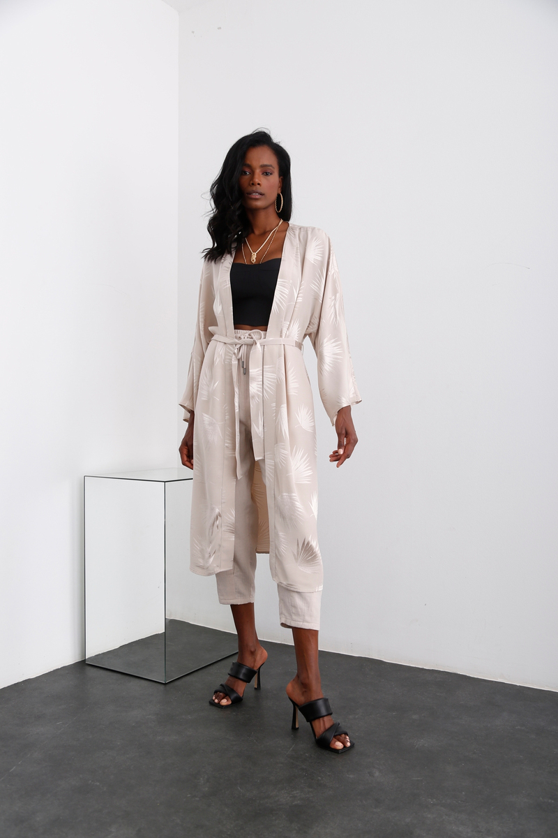 Bej Yaprak Desenli Kimono 