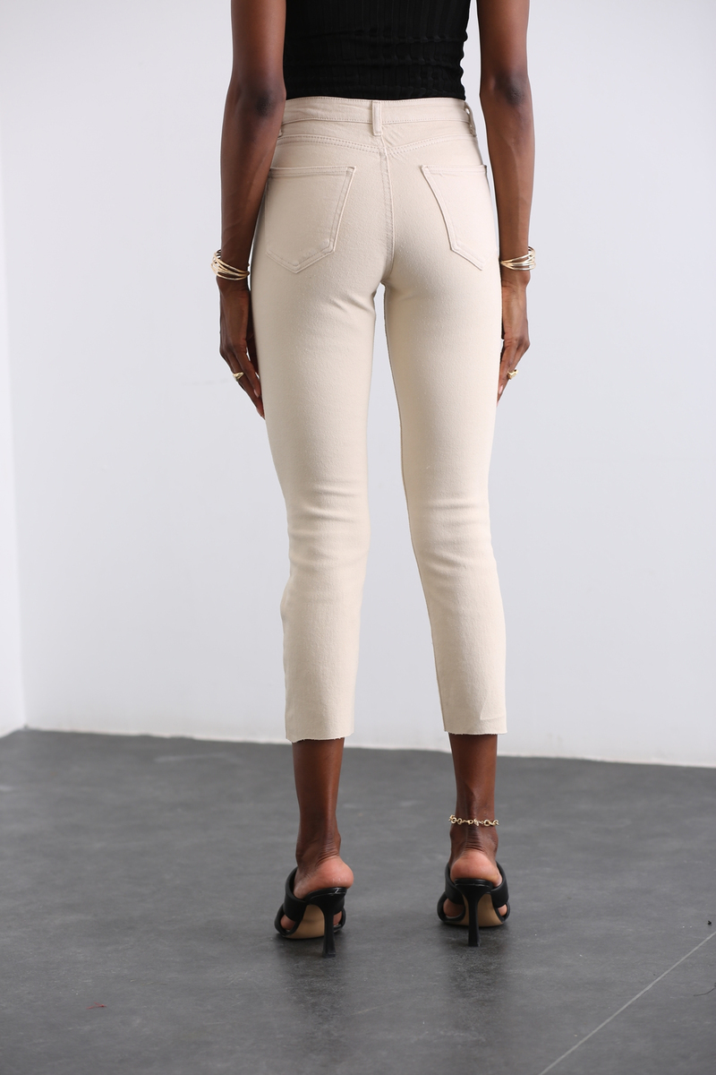 Bej Yüksek Bel Taşlandırılmış Boyfit Jean 