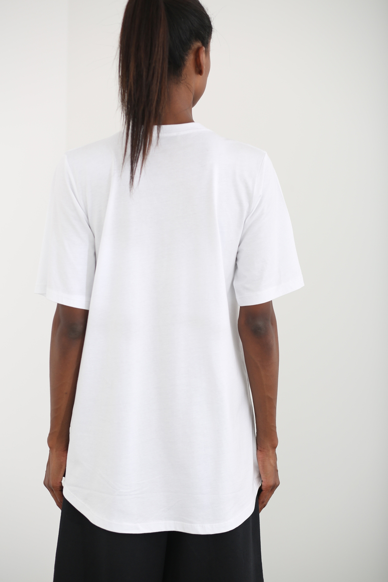 Beyaz Arkası Uzun Boyfriend Tshirt 