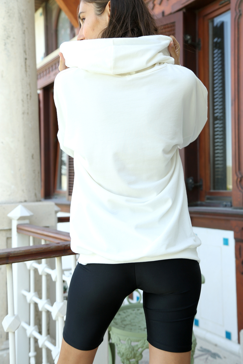 Beyaz Aslan Baskılı Sweatshirt 10114