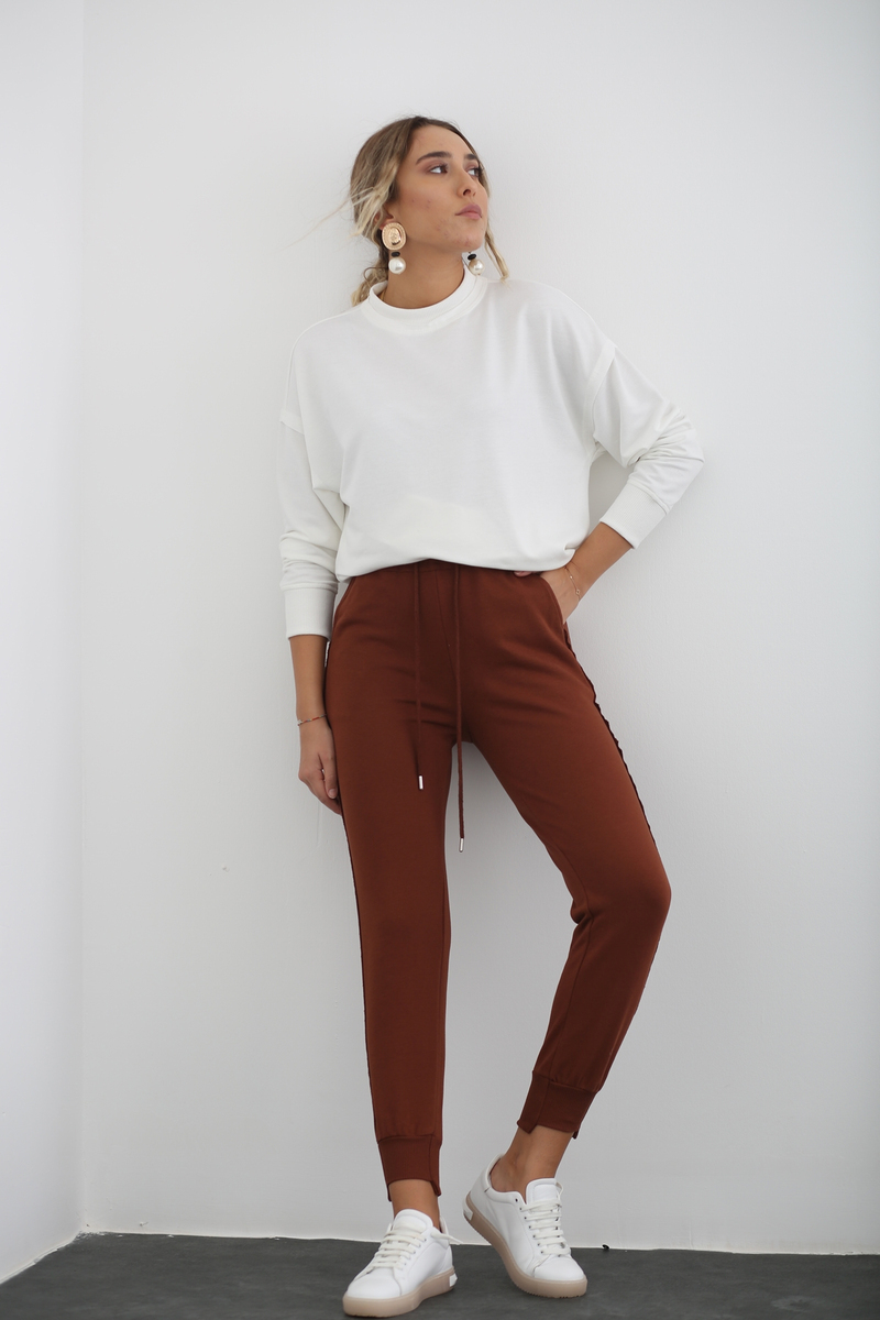 Beyaz Basic Sweatshirt 