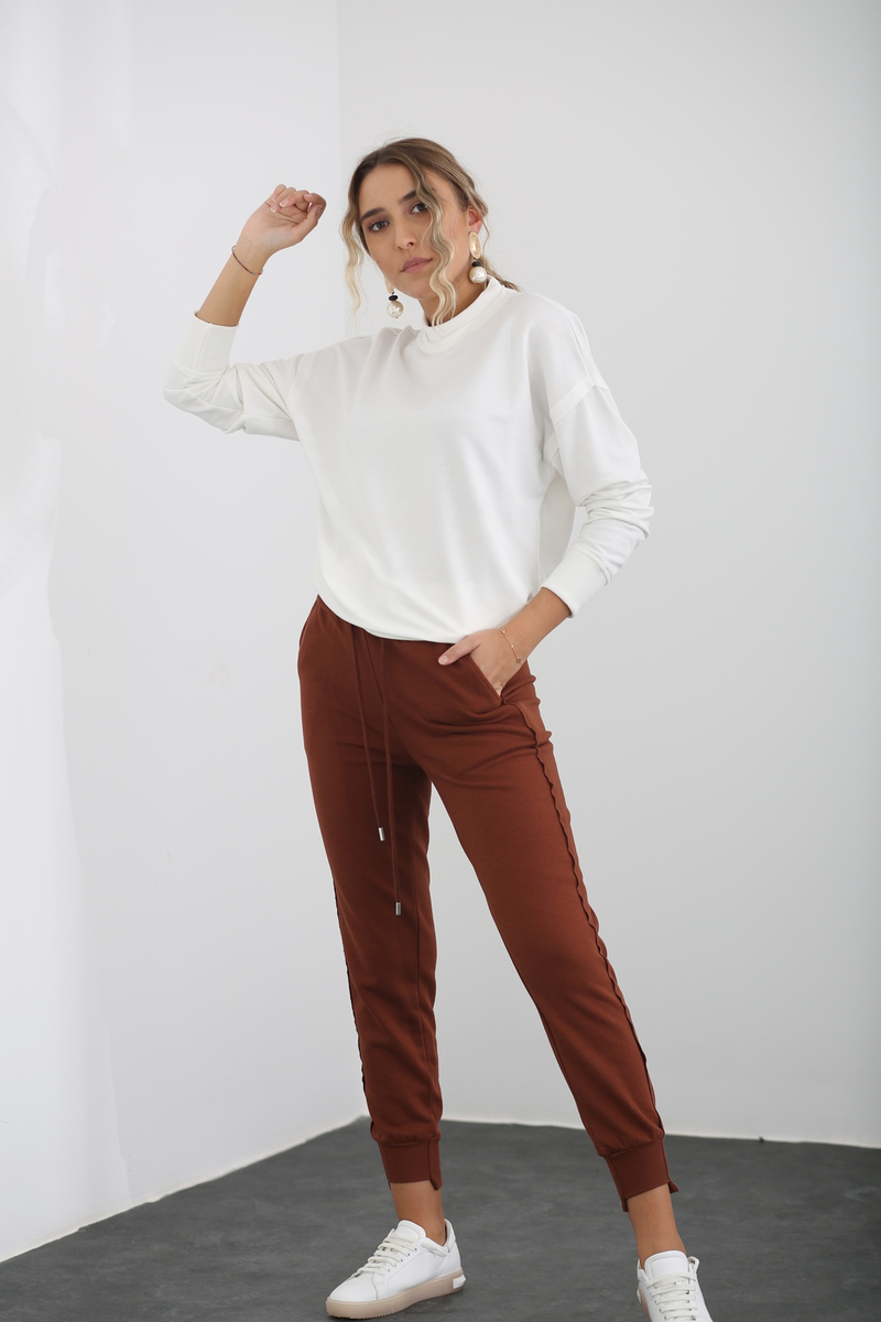 Beyaz Basic Sweatshirt 