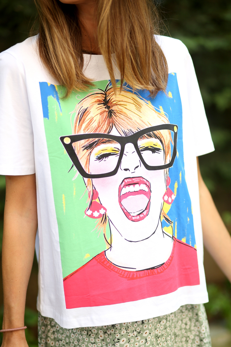 Beyaz Baskılı Bisiklet Yaka Kısa Kol Tshirt 