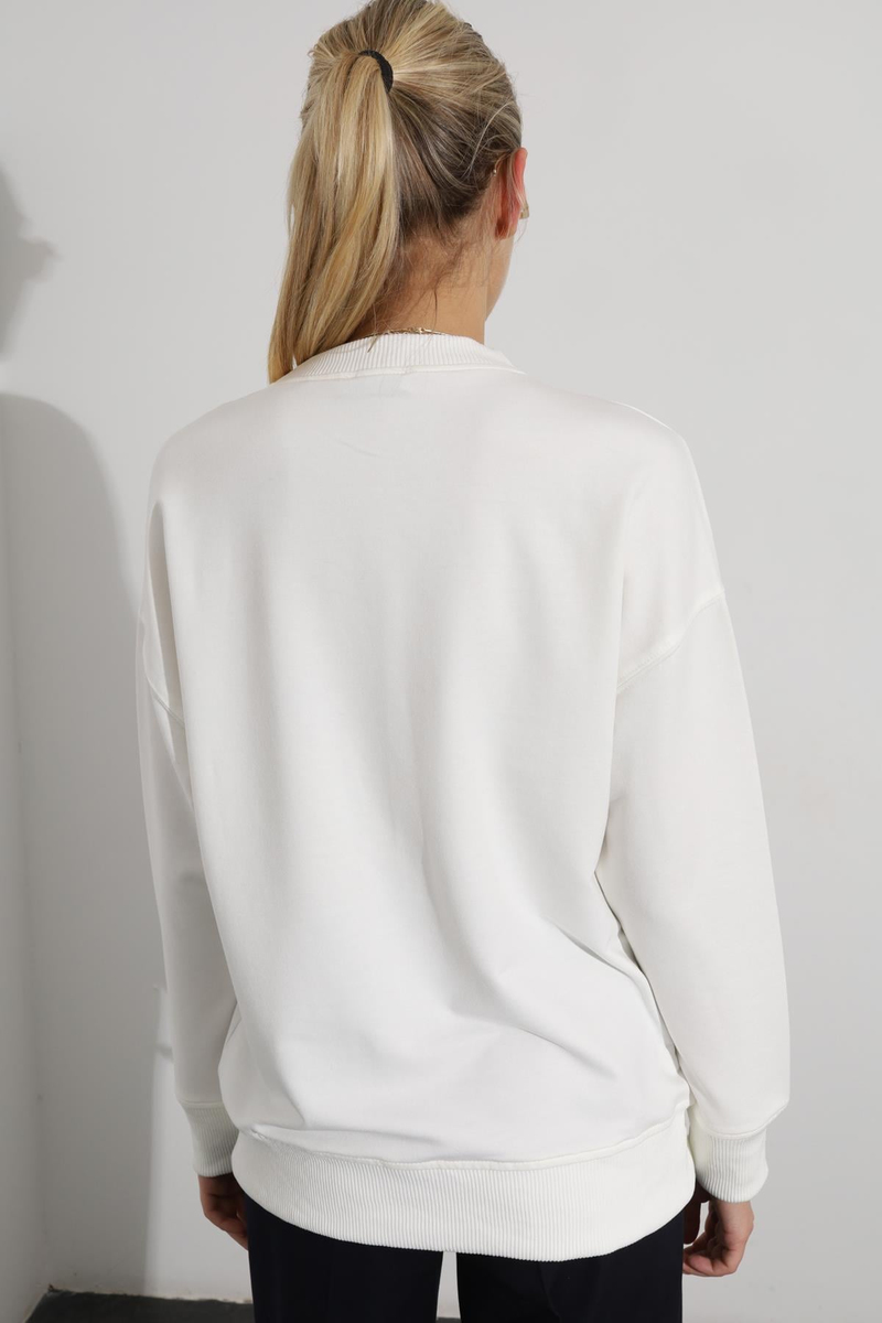 Beyaz Bisiklet Yaka Basic Sweatshirt 9002