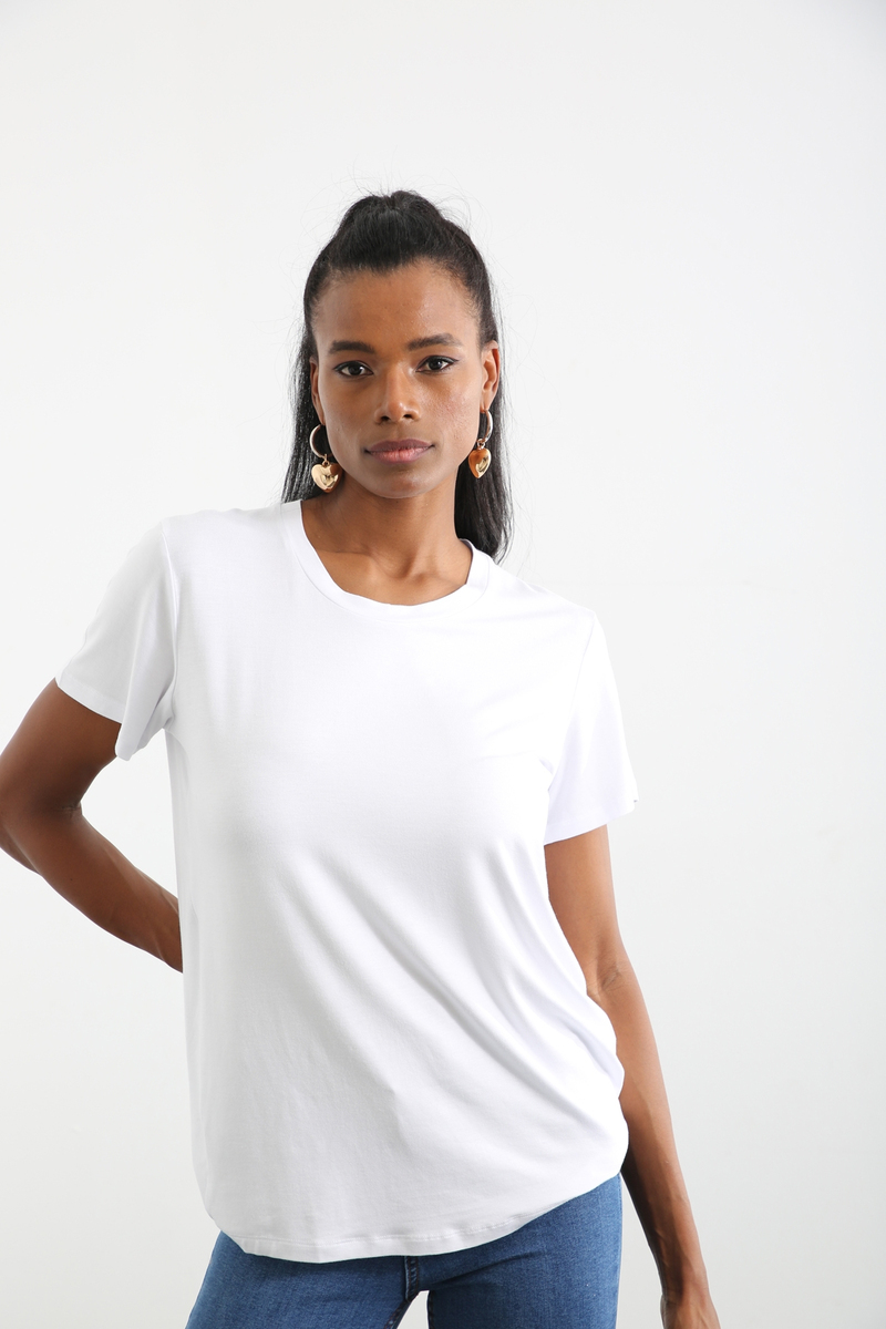 Beyaz Bisiklet Yaka Kısa Kol Tshirt 