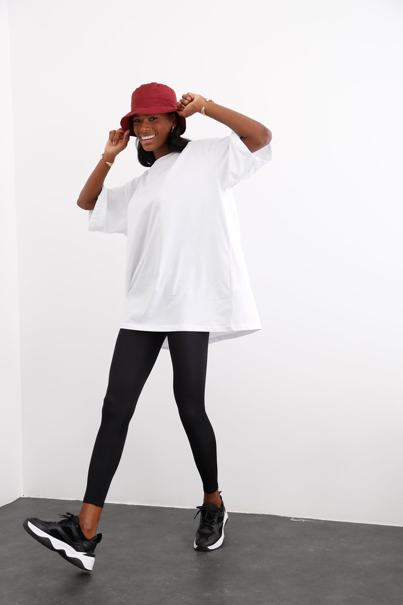 Beyaz Bisiklet Yaka Oversize Tshirt 12135