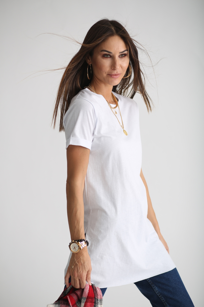 Beyaz Bisiklet Yaka Yırtmaçlı Tshirt 8003
