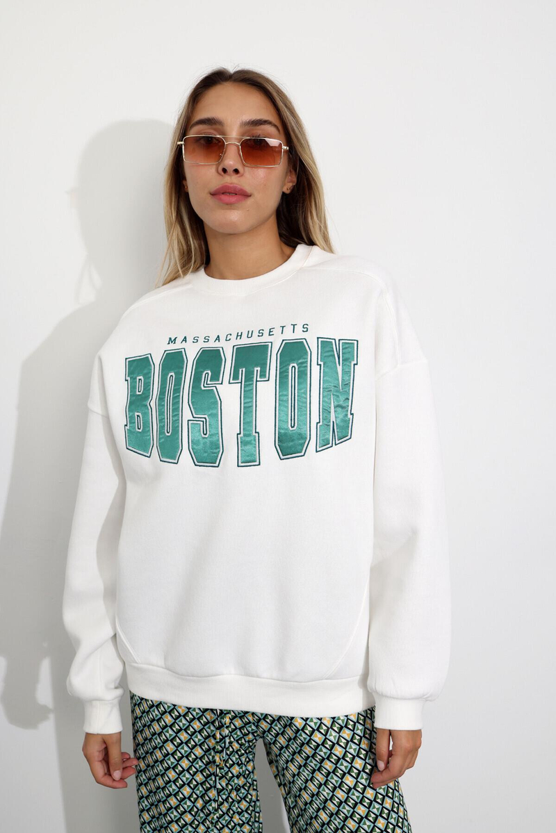 Beyaz Boston Nakışlı Sweatshirt 