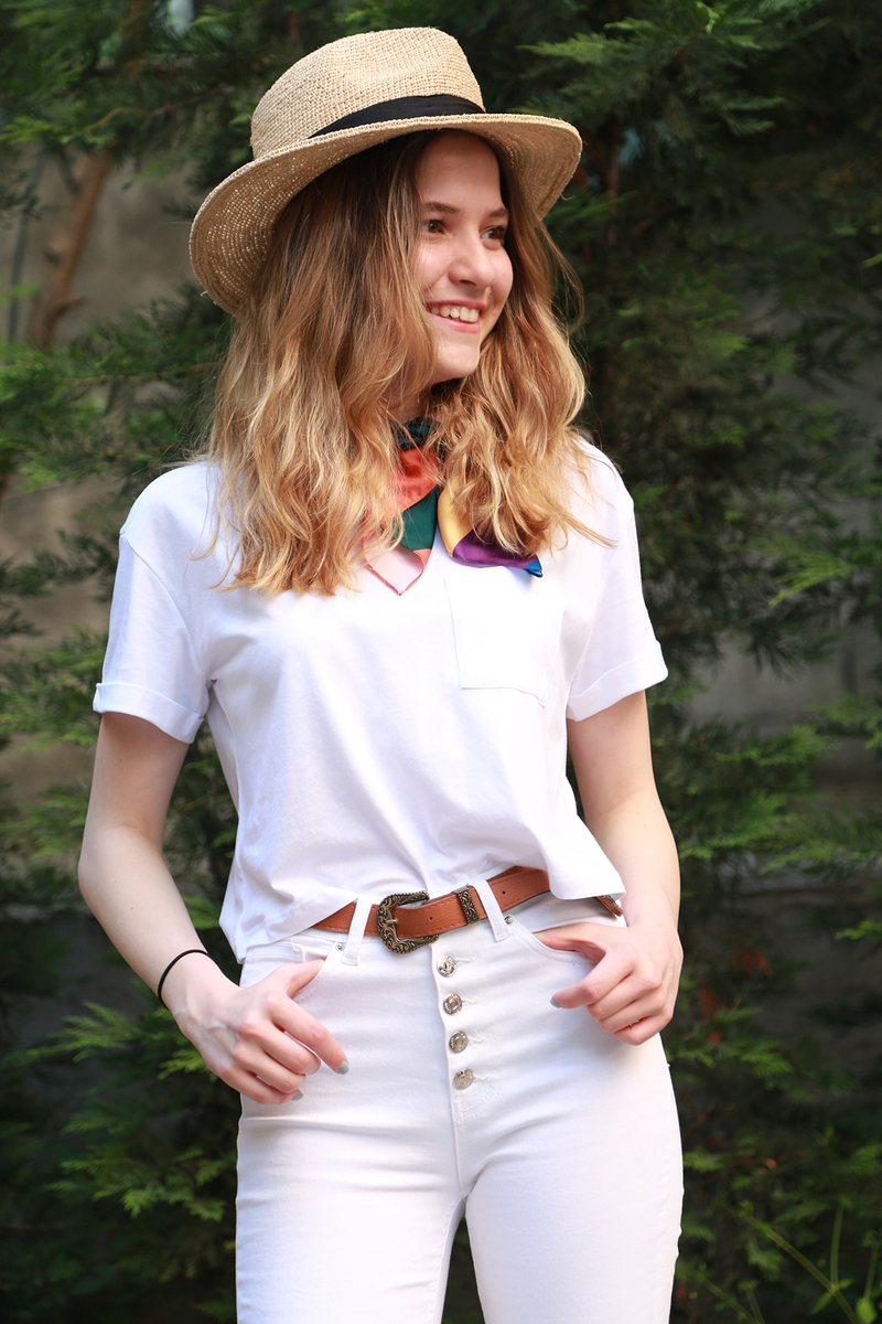Beyaz Cepli Crop Tshirt