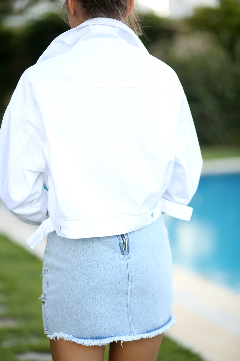 Beyaz Cepli Kısa Jean Ceket 7048