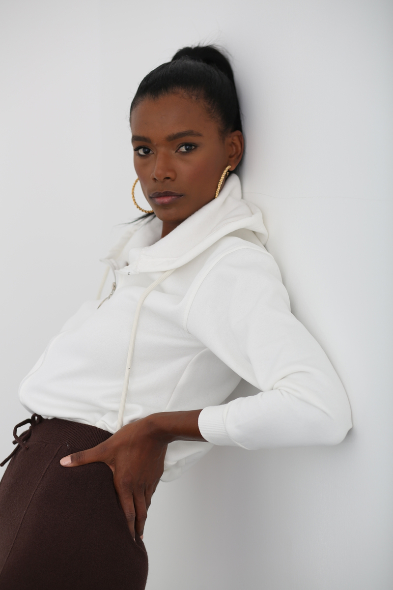 Beyaz Fermuar Detaylı Şardonlu Sweatshirt 3201