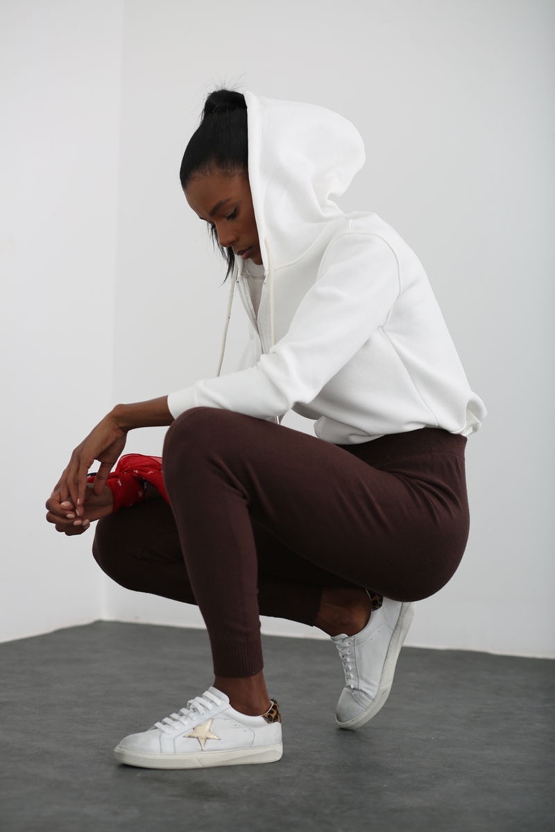 Beyaz Fermuar Detaylı Şardonlu Sweatshirt 3201