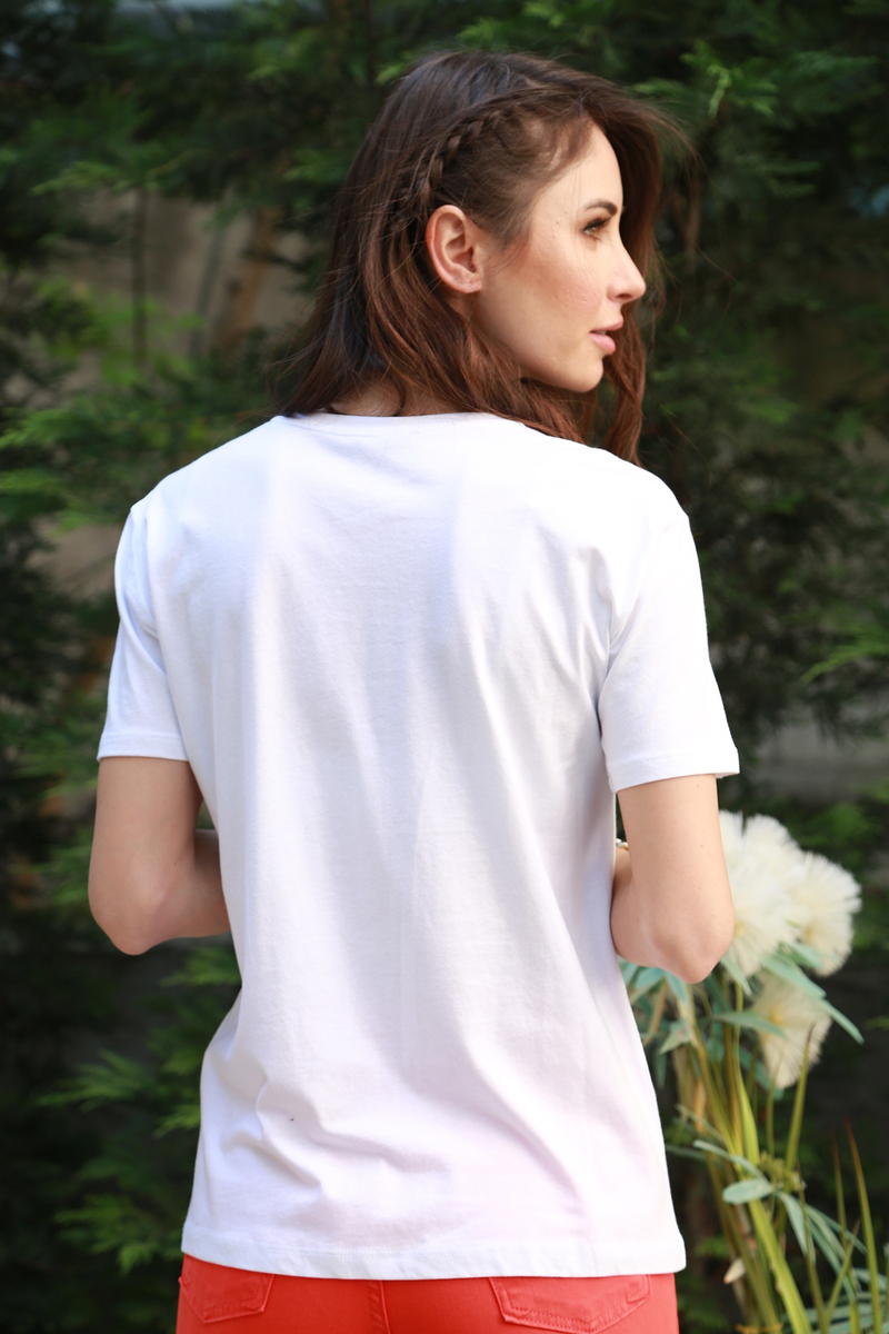 Beyaz Fil Nakışlı Tshirt