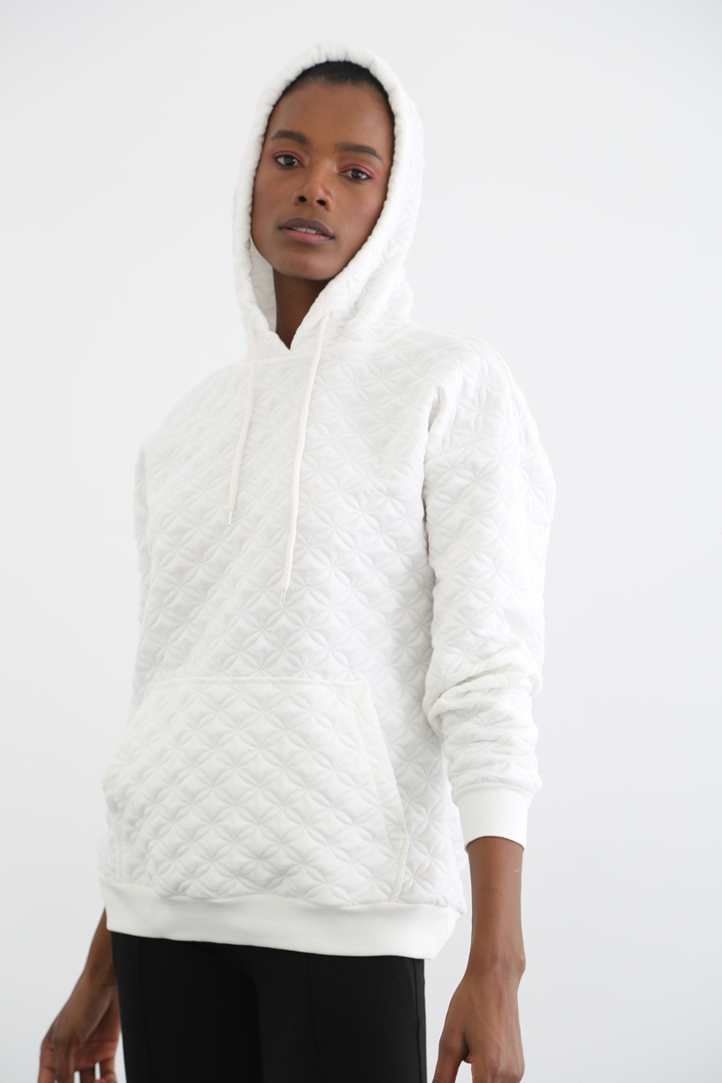 Beyaz Kapitoneli Oversize Sweatshirt 18136