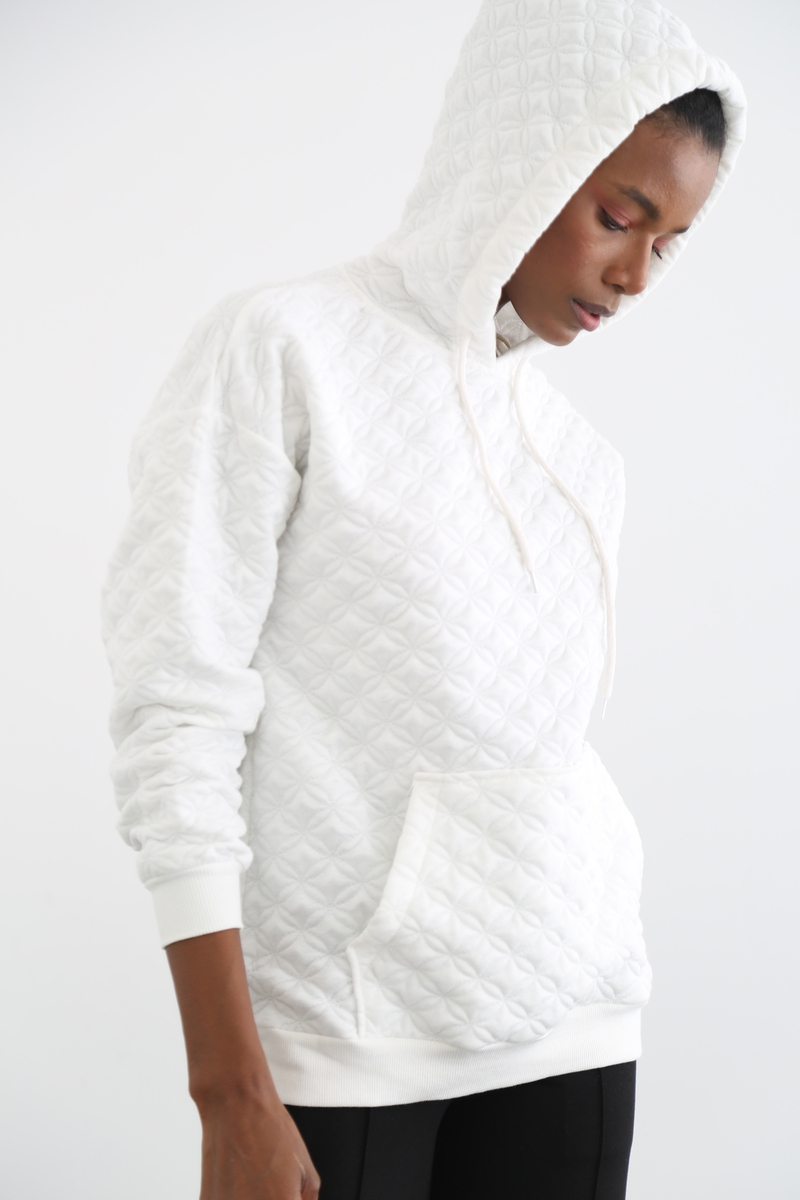 Beyaz Kapitoneli Oversize Sweatshirt 18136