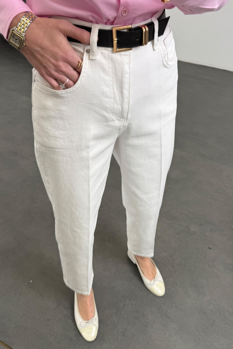 Beyaz Kemerli Baggy Jean 3010