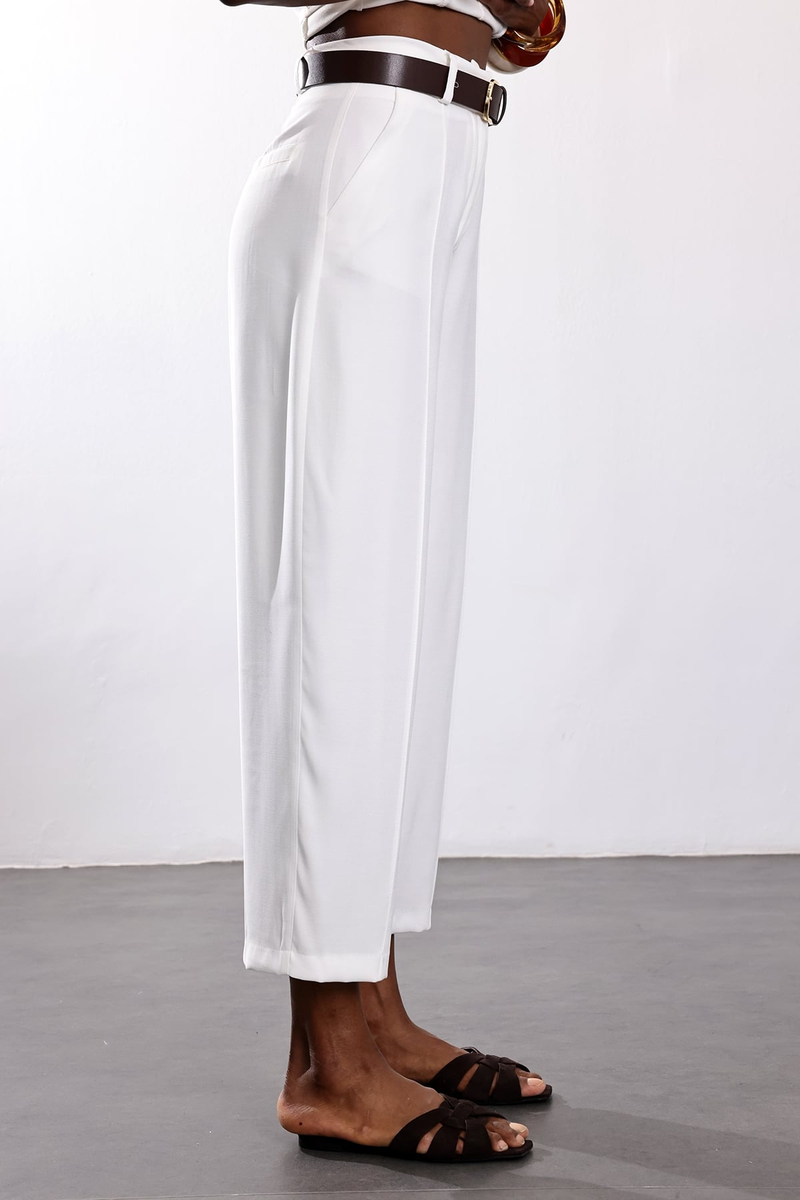 Beyaz Kemerli Barrel Pantolon 580923