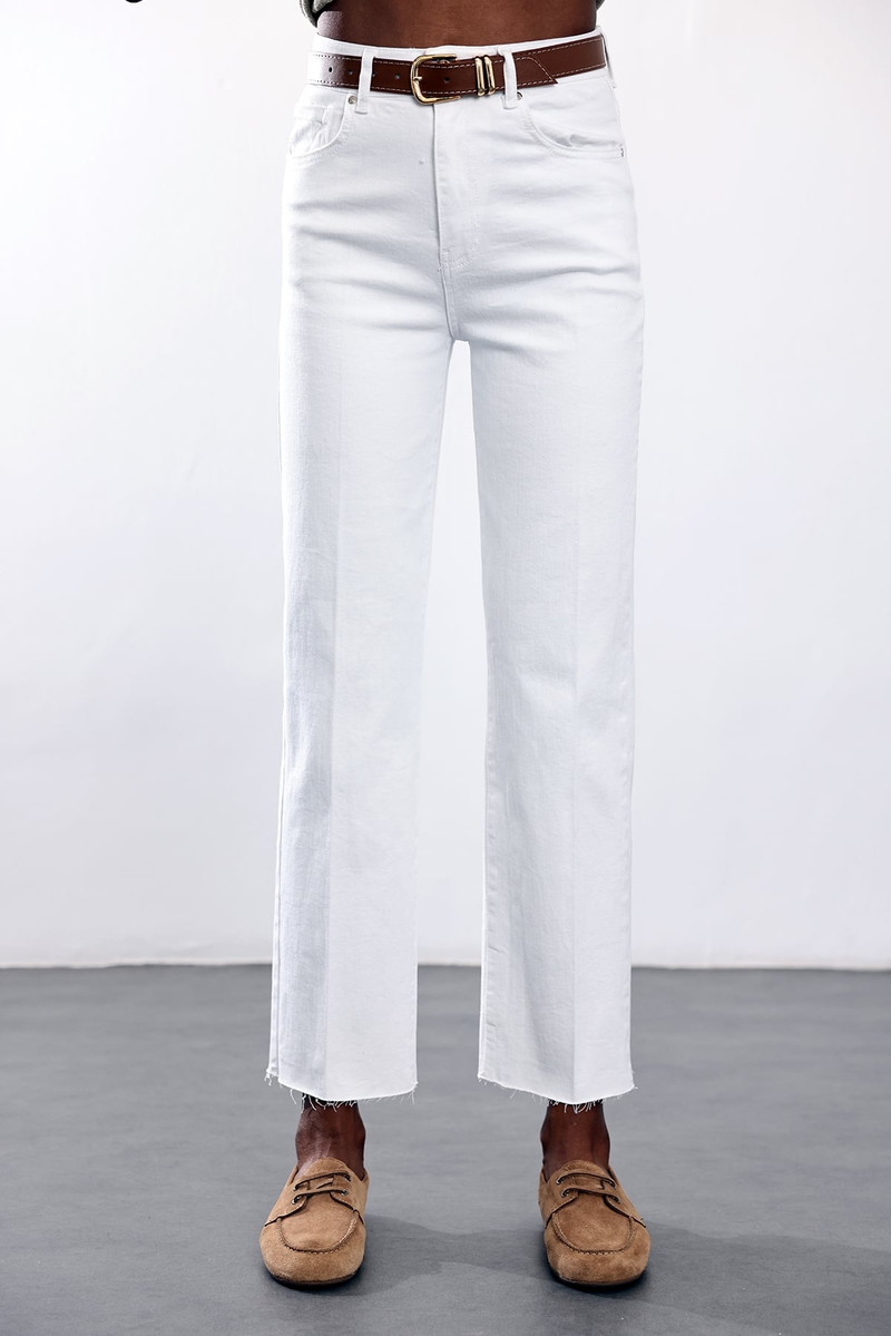 Beyaz Kemerli Boyfit Jean 102