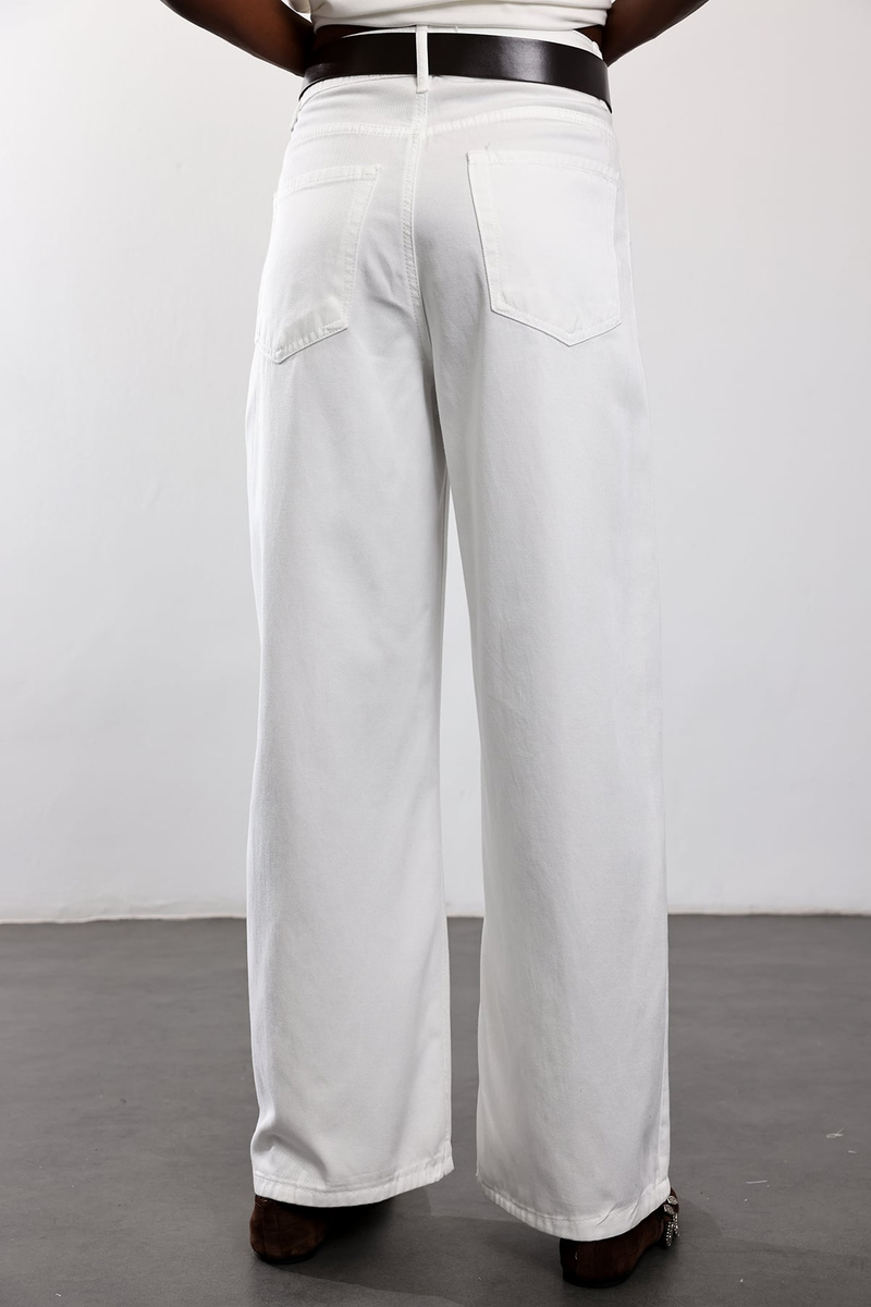 Beyaz Kemerli Tensel Pantolon 37-0030