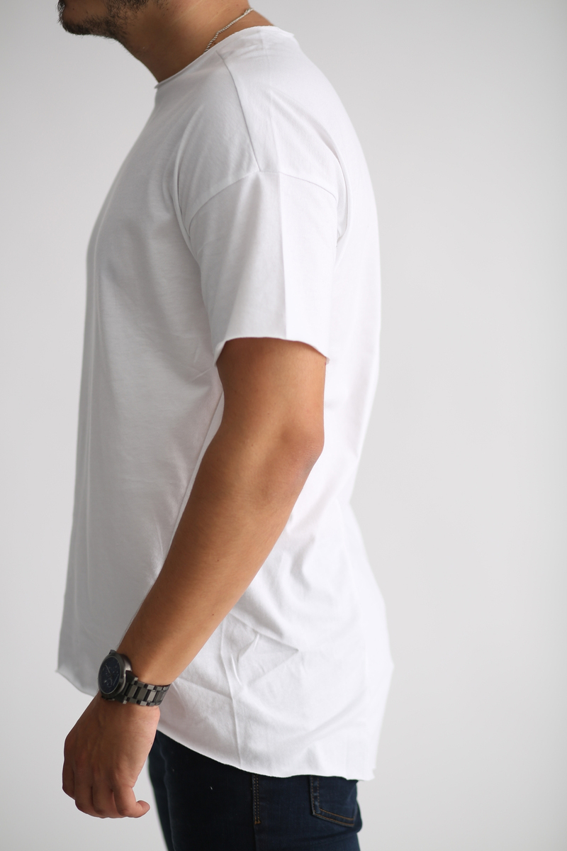 Beyaz Kesik Yaka Basic Tshirt 