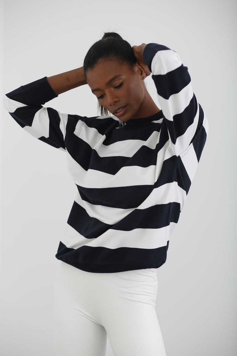 Beyaz-Lacivert Kalın Çizgili Basic Sweatshirt 