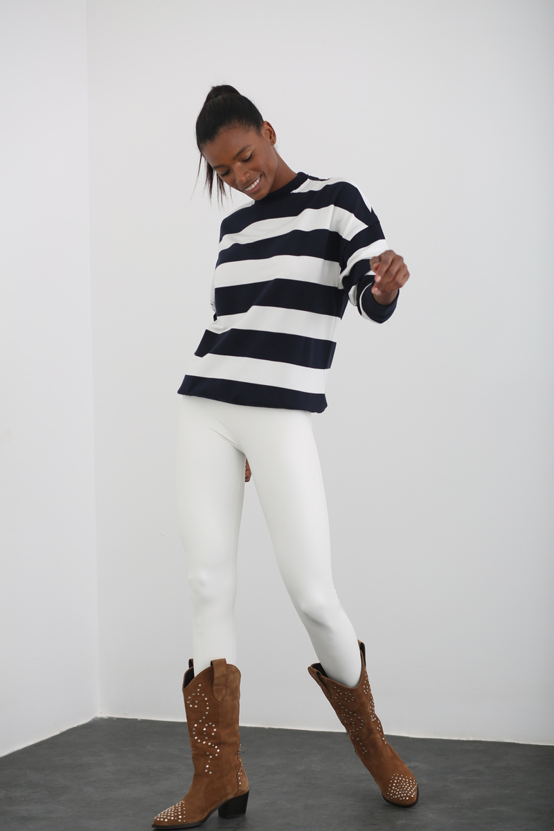 Beyaz-Lacivert Kalın Çizgili Basic Sweatshirt 