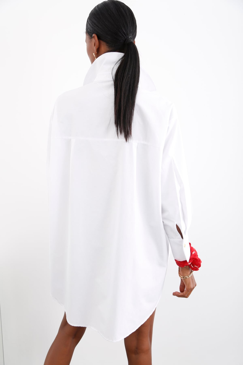 Beyaz Oversize Yırtmaçlı Gömlek 69032